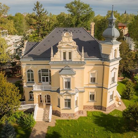 Avilla Thanhoffer Шиофок Экстерьер фото
